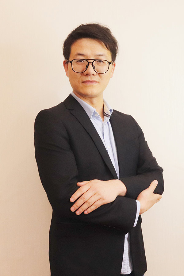 佳县李林科 本科学历,毕业于西安石油大学