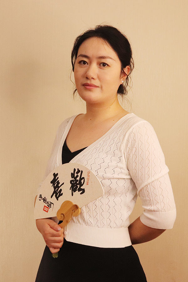 佳县石亚利 研究生学历,毕业于陕西师范大学
