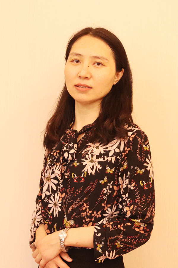 佳县王晓娜 研究生学历,毕业于华南师范大学